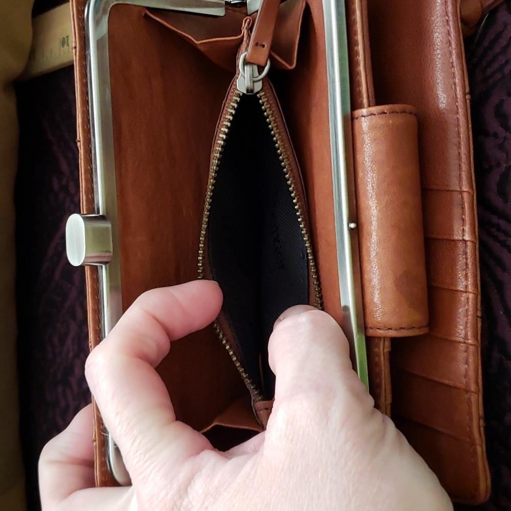 "Botkier" wallet - Picture 5 of 5